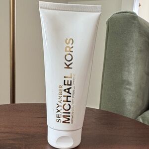 NWOT Michael Kors Sexy Amber Shower Gel